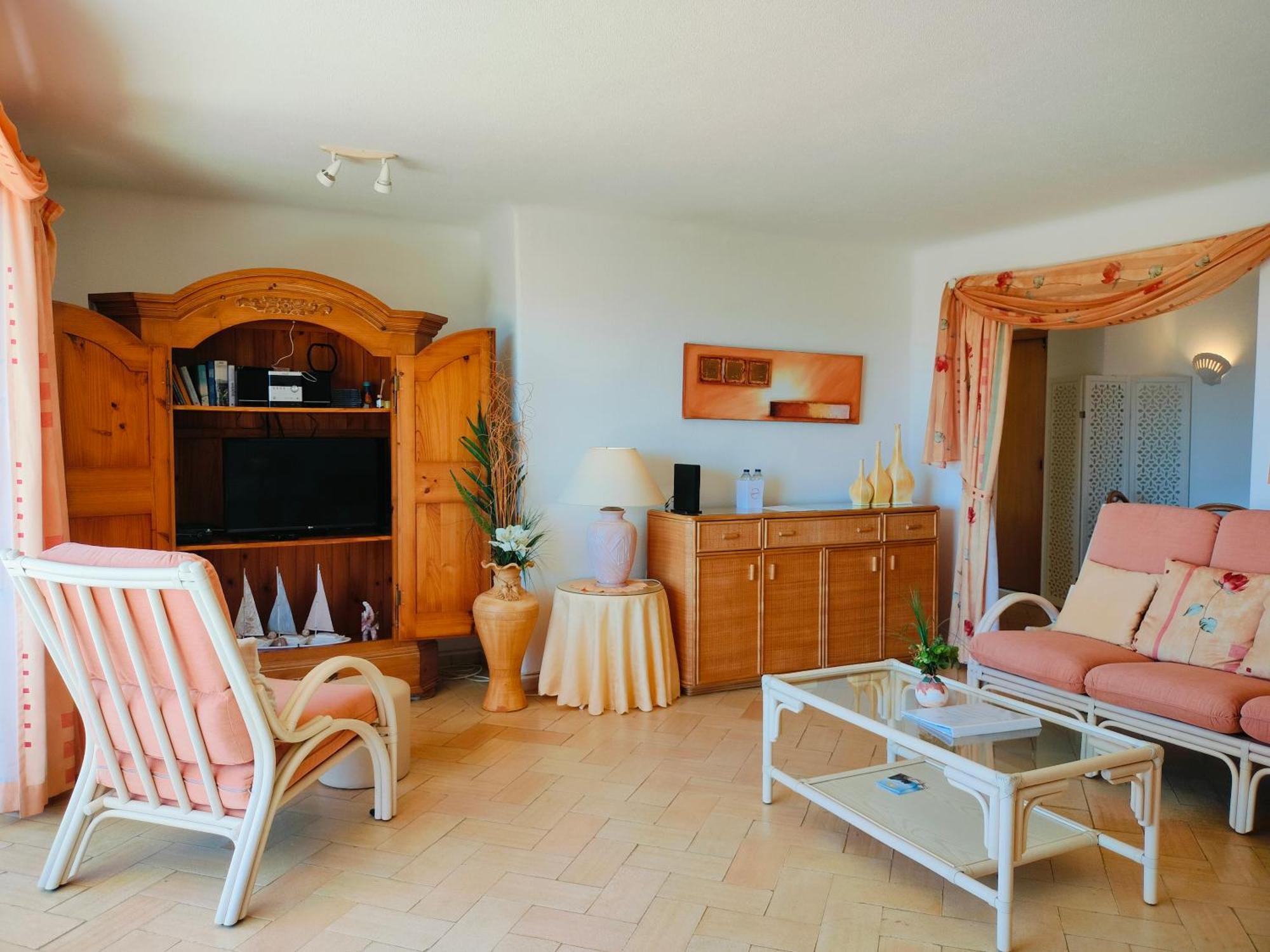 Aparthotel Turisticos Buganvilia 3*